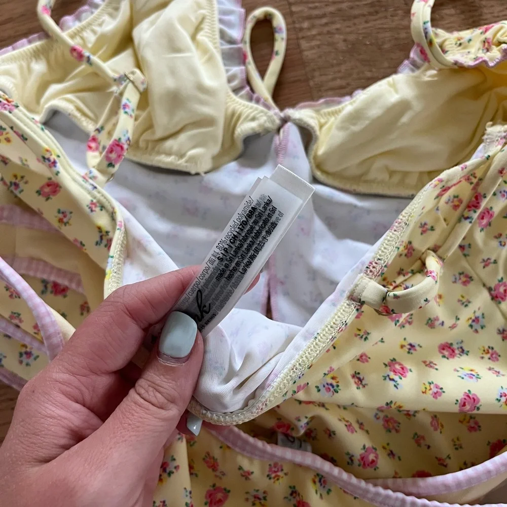 Frankie’s Bikinis set - Picture 5 of 5